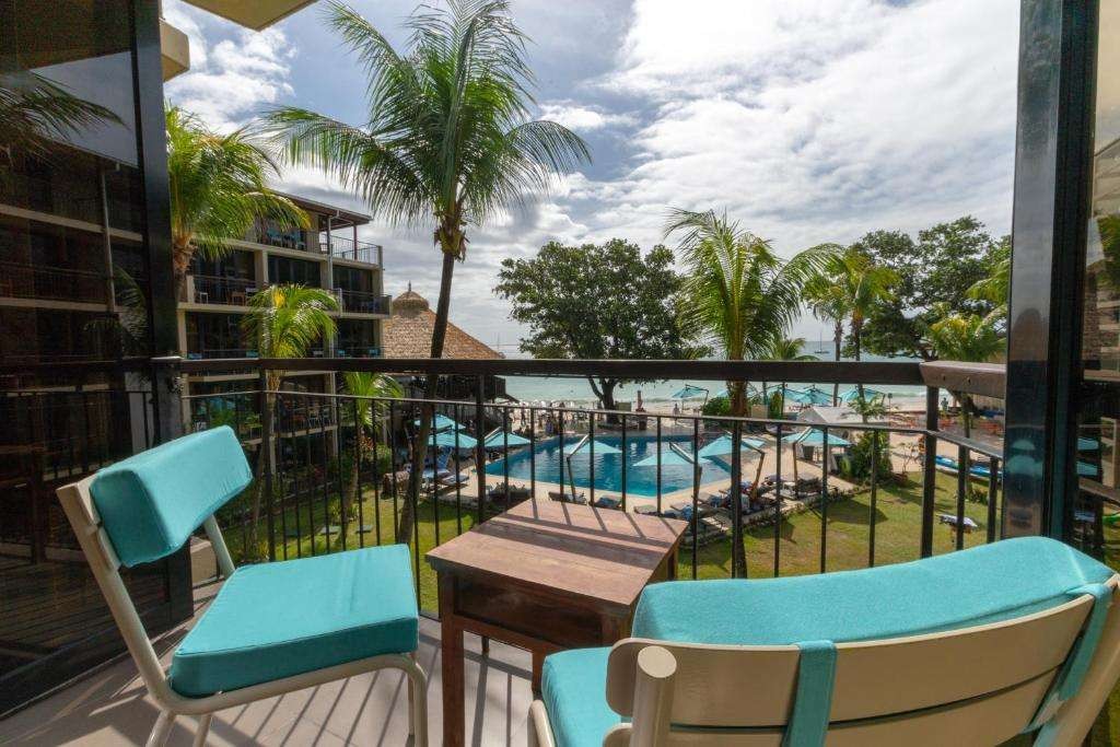 Superior Ocean View, Coral Strand Hotel 4*