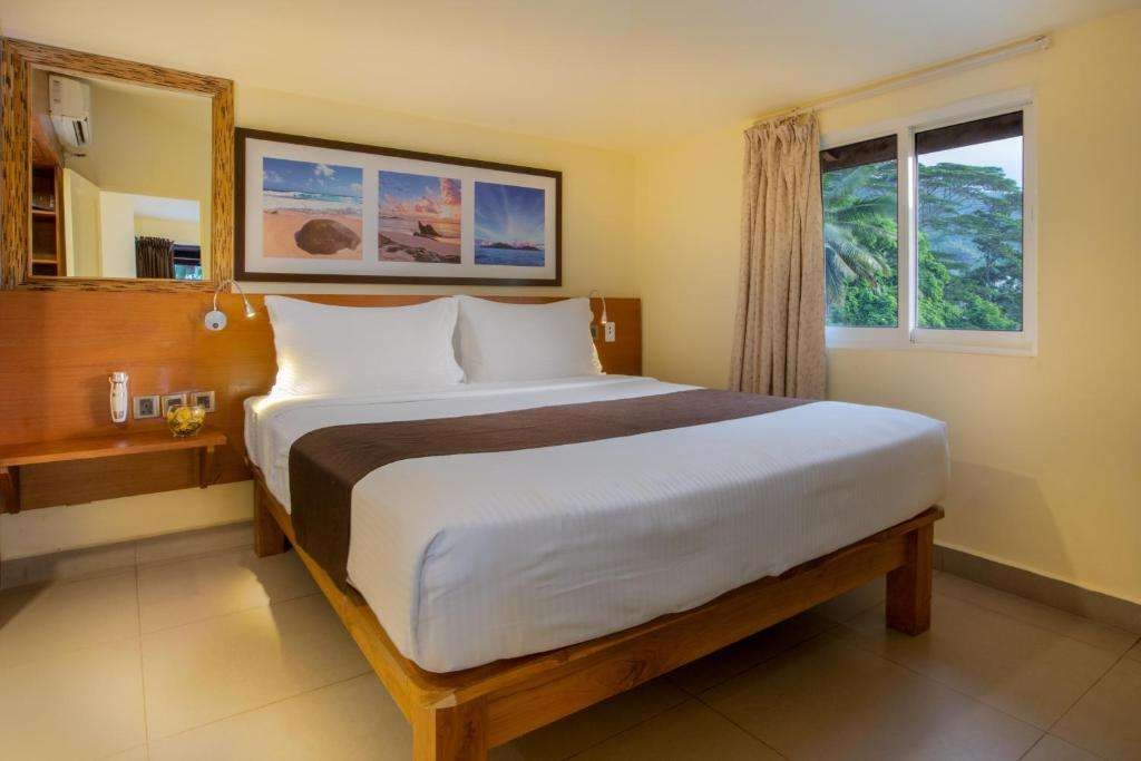 Superior Room, Coral Strand Hotel 4*