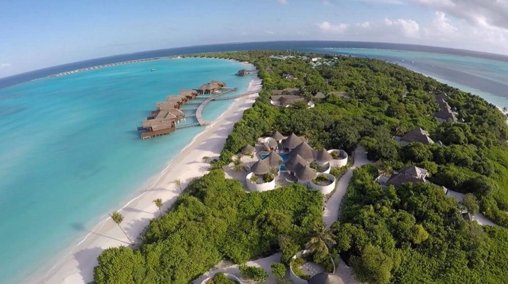 Hideaway Beach Resort Maldives 5*