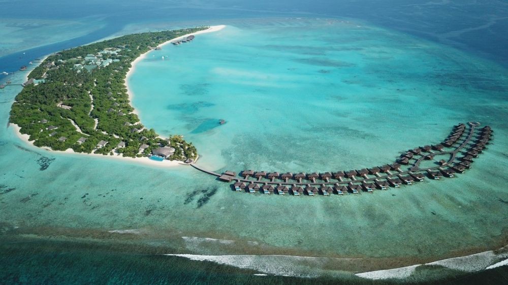 Hideaway Beach Resort Maldives 5*