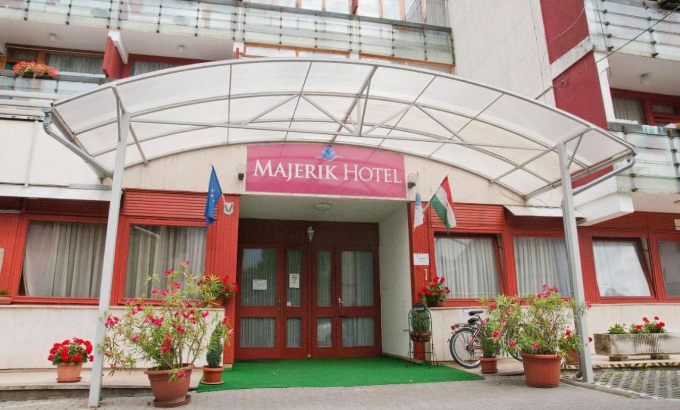 Majerik Hotel 3*