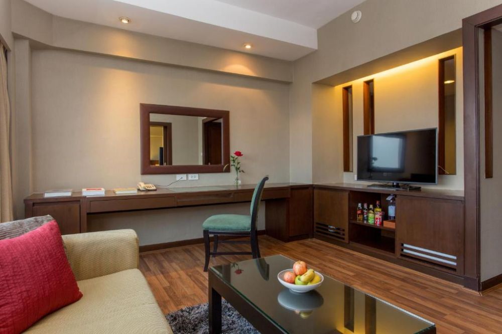 Plaza Suite, Ramada Plaza By Wyndham Bangkok Menam Riverside 5*