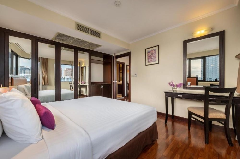 One Bedroom Suite, Bandara Suites Silom 3*