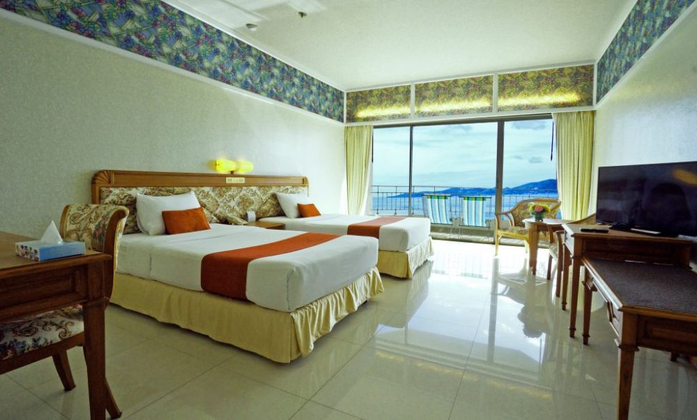 Deluxe, Pattaya Park Beach Resort 3*