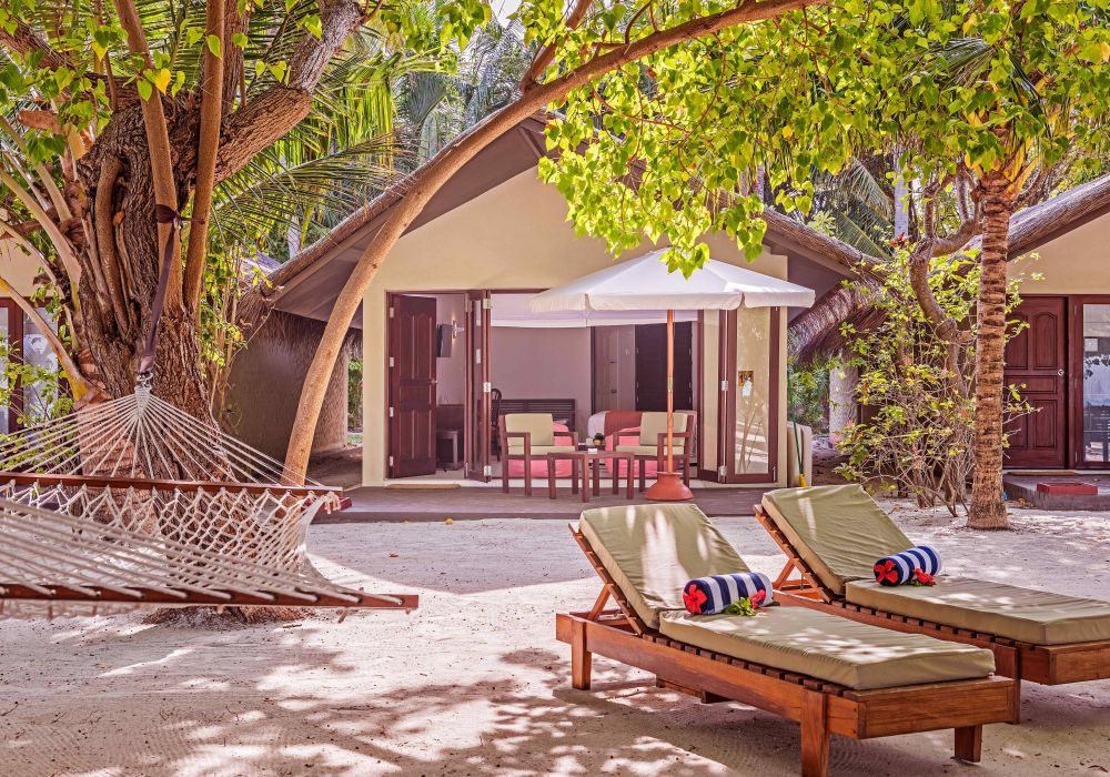 Deluxe Beach Villa, Adaaran Select Hudhuranfushi 4*