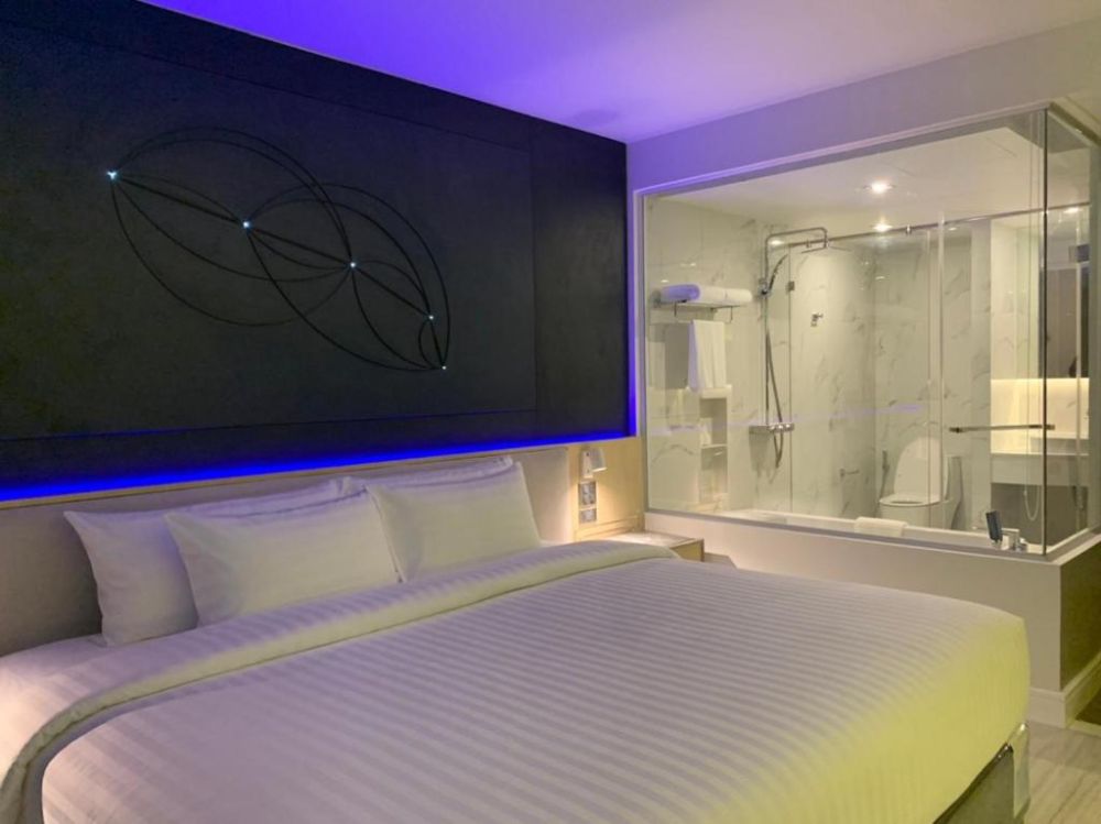 Superior Room Dee Tower, Discovery Beach Hotel 4*
