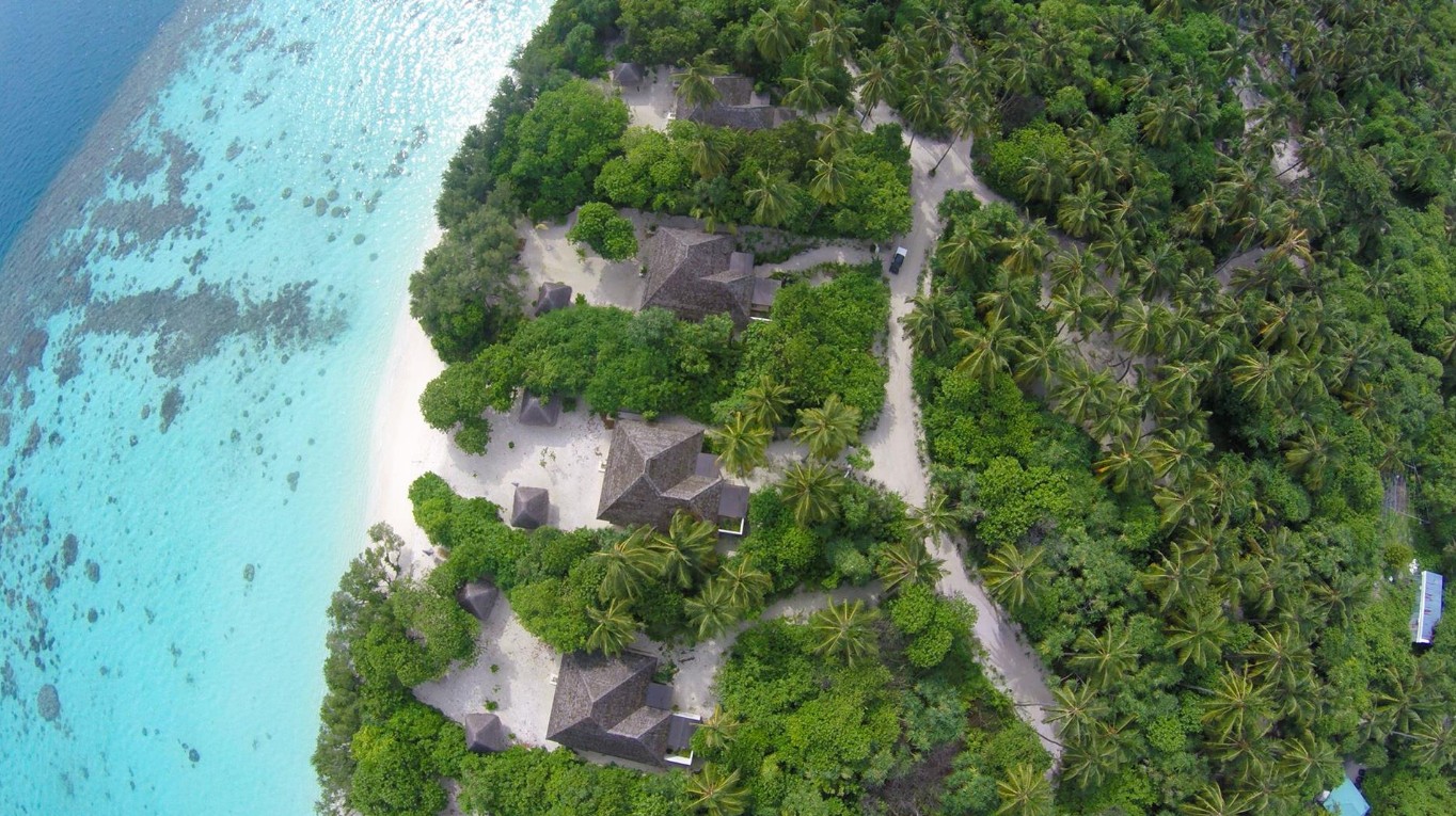 Sunset Beach Villa, Hideaway Beach Resort Maldives 5*