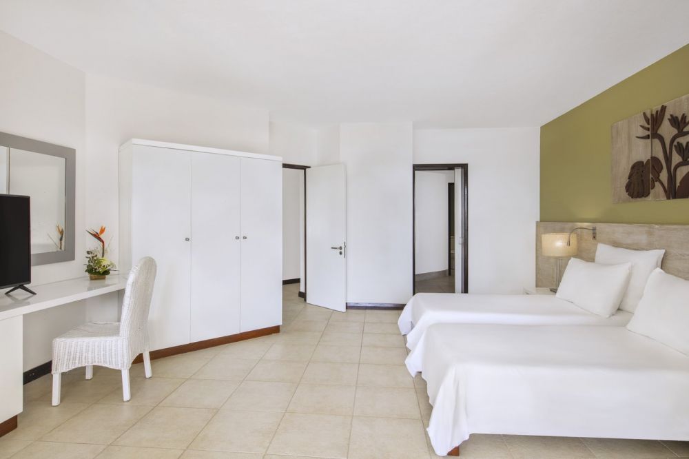 2-Bedroom Family Apartment, Victoria Beachcomber Resort & SPA 4*