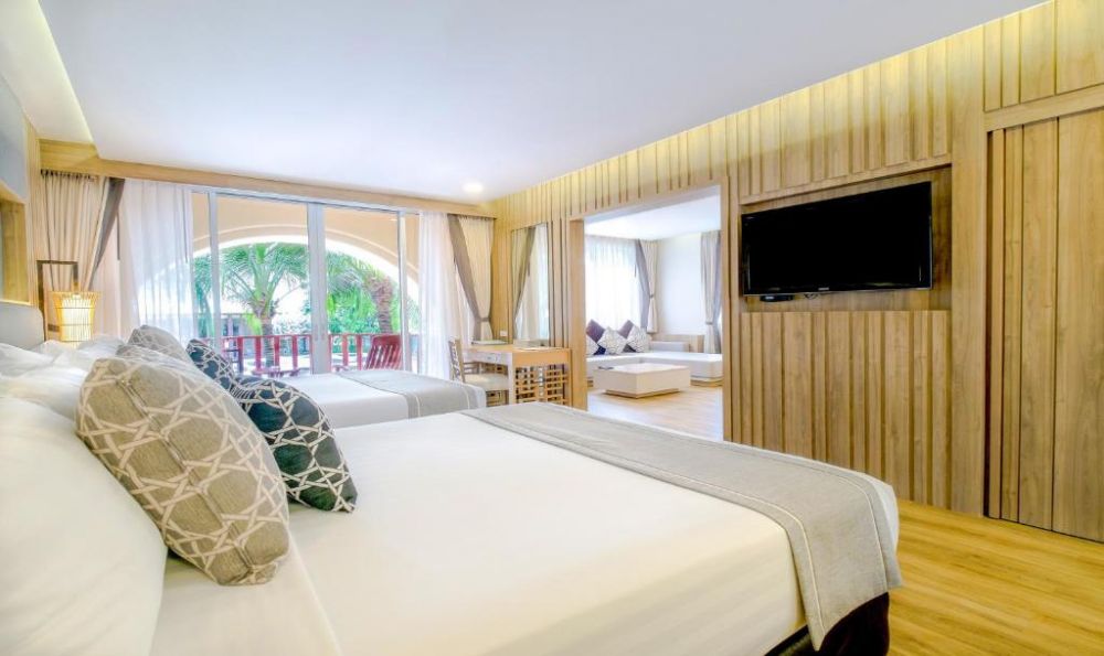 Family Room | Graceland Wing, Phuket Graceland Resort & Spa 4*