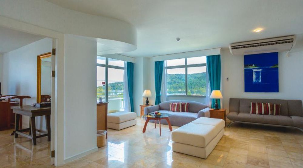 Residence One Bedroom GV/ OV, Waterfront Suites Phuket By Centara 4*