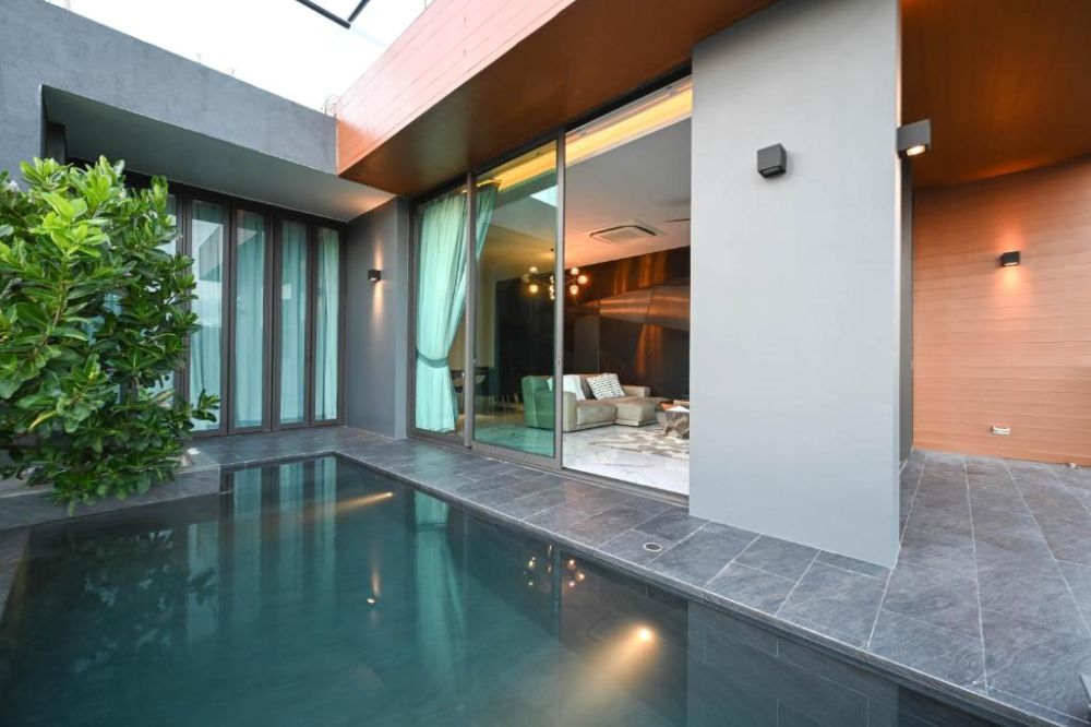 4 Bedroom Pool Villa, Glam Habitat 4*