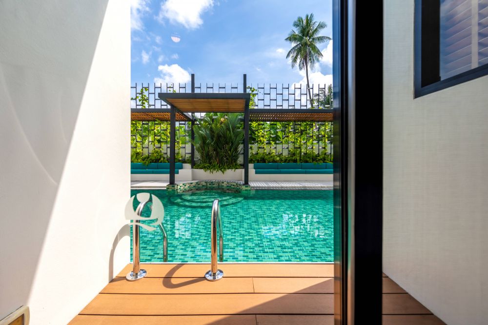 Deluxe Pool Access Room, Outrigger Surin Beach Resort (ex. Manathai Surin Phuket) 4*